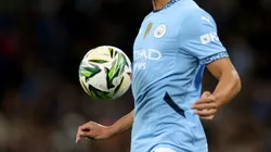 Futbolista del City protagoniza insólito episodio público.