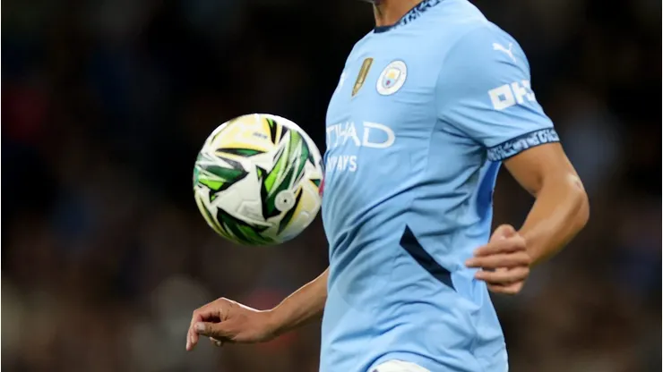 Futbolista del City protagoniza insólito episodio público.
