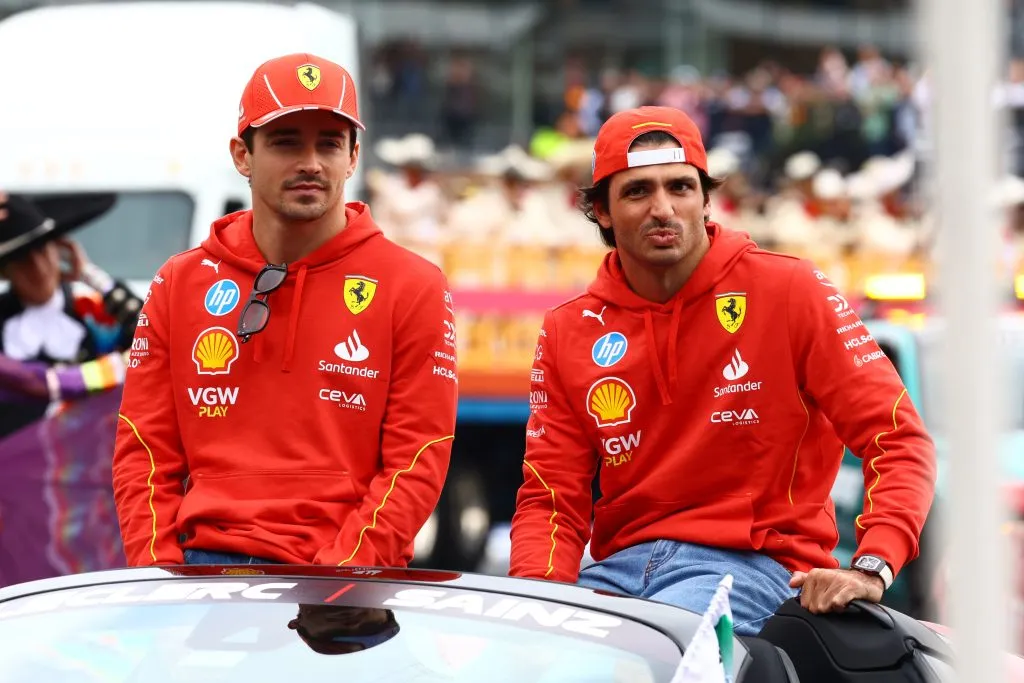 Charles Leclerc y Carlos Sainz dejarán de ser compañeros en Ferrari (GETTY IMAGES)