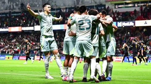 RECORD DATE NOT STATED IV CONCACAF NATIONS LEAGUE 2024-2025 Mexico vs Honduras Henry Martin celebrates his goal 4-0 of Mexico during the Quarterfinals second leg match between Mexican national team, Nationalteam Mexico and Honduras as part of the Concacaf Nations League 2024-2025 at Nemesio Diez Stadium on November 19, 2024 in Toluca, Estado de Mexico, Mexico. TOLUCA ESTADO DE MEXICO MEICO PUBLICATIONxNOTxINxMEXxCHNxRUS Copyright: xAdrianxMaciasx 20241119224507_CNL_CFV_MEX_HON_MARTIN308