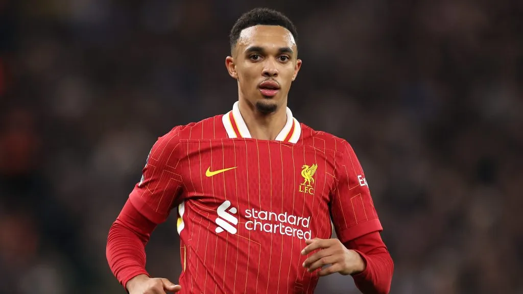 Alexander-Arnold irá al banco ante Real Madrid [Foto: Getty]