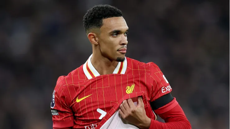 Liverpool, sin Alexander-Arnold desde el inicio.