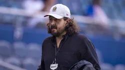 Amaury Vergara es agredido en plena trasmisión de TV