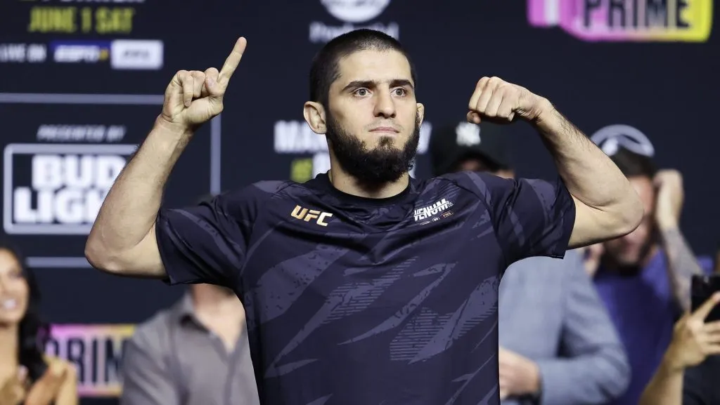 Islam Makhachev atacó fuertemente a Conor McGregor en medio de su condena por abuso sexual. (GETTY IMAGES)