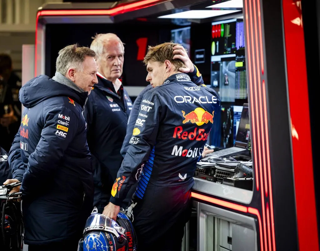 Max Verstappen, Christian Horner y Helmut Marko en Las Vegas (IMAGO)