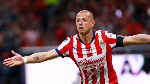 Chicharito se reencuentra con el gol en Chivas