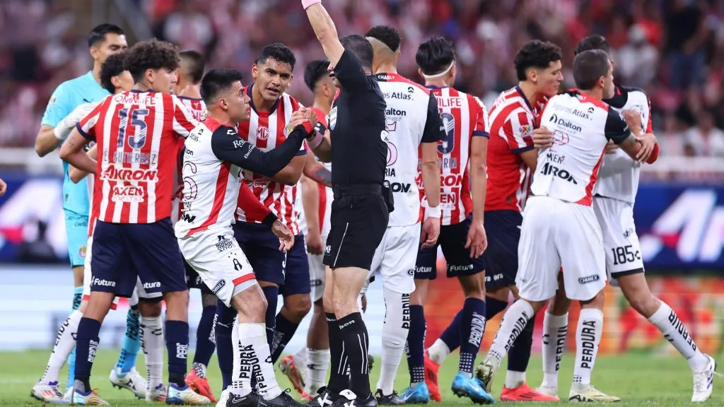 Se viene un cruce caliente entre Chivas y Atlas [Foto: Getty]