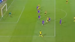 Leonardo Fernández sigue marcando golazo para Peñarol y festeja Toluca