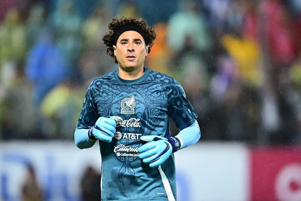 Javier Aguirre le dio la titularidad a Guillermo Ochoa (IMAGO)