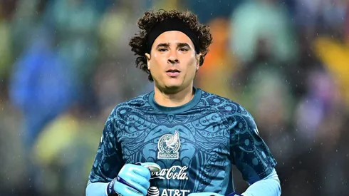 Guillermo Ochoa es presumido por su club tras la derrota de México ante Honduras