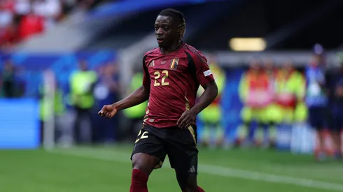 Jeremy Doku no jugará ante Italia por Nations League.