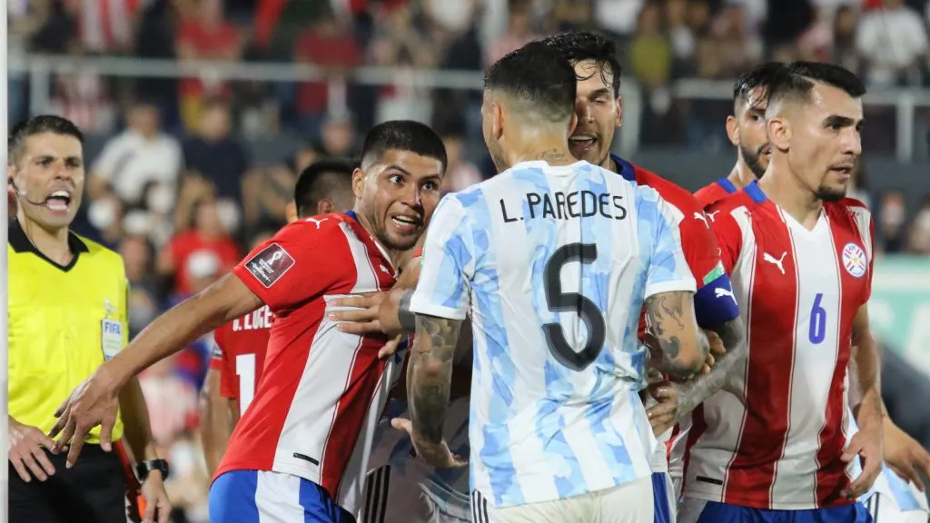 Paraguay y Argentina, siempre un choque áspero [Foto: Getty]