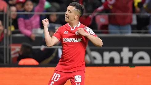 El uruguayo debe volver a Toluca en enero próximo tras la finalización de su contrato con Peñarol.