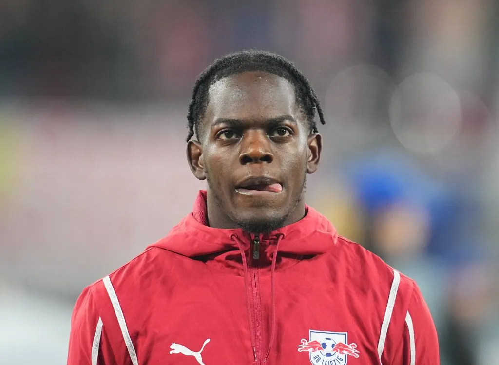 Castello Lukeba, defensor de 21 años del RB Leipzig de la Bundesliga (IMAGO)