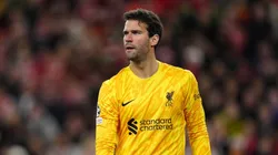 ¿Por qué no juega Alisson Becker en Liverpool vs. Aston Villa por la Premier League 24/25?