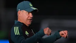 Javier Aguirre busca mejorar al Tri