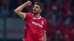 Paulinho demuestra ser un líder en Toluca dentro y fuera de la cancha