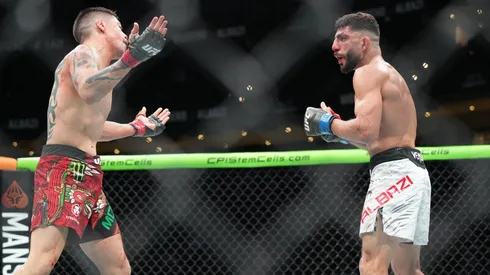 Brandon Moreno fue el responsable de dejar irreconocible a Amir Albazi.