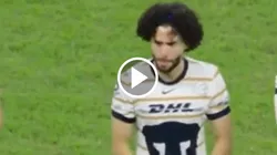 Afición de Chivas abucheó a César Huerta en el regreso del jugador de Pumas al Estadio Akron