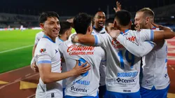 Los jugadores de Cruz Azul festejan un gol de Sepúlveda.