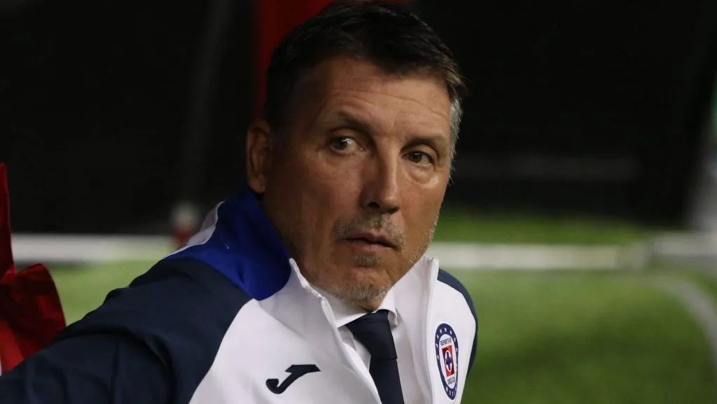 El ex entrenador de Cruz Azul respondió luego de la polémica acusación contra él (IMAGO)