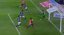 El osotote del año: el insólito gol fallado por Vitinho para Atlético San Luis frente a Rayados