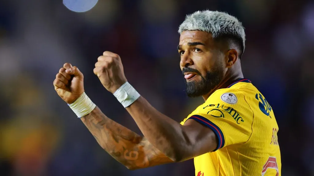 Rodrigo Aguirre, figura ante Toluca, será titular ante Cruz Azul [Foto: Getty]