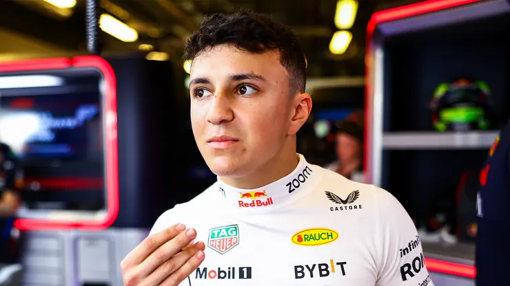 Isack Hadjar corrió para Red Bull en la FP1 del GP de Abu Dhabi