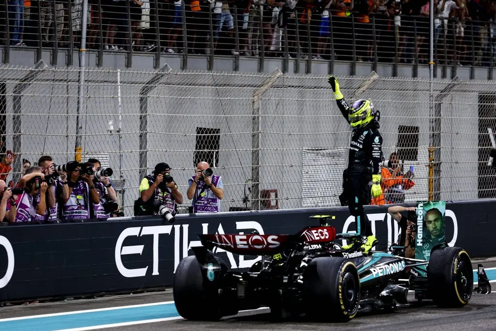Lewis Hamilton finalizó 4° en su última carrera con Mercedes (IMAGO)
