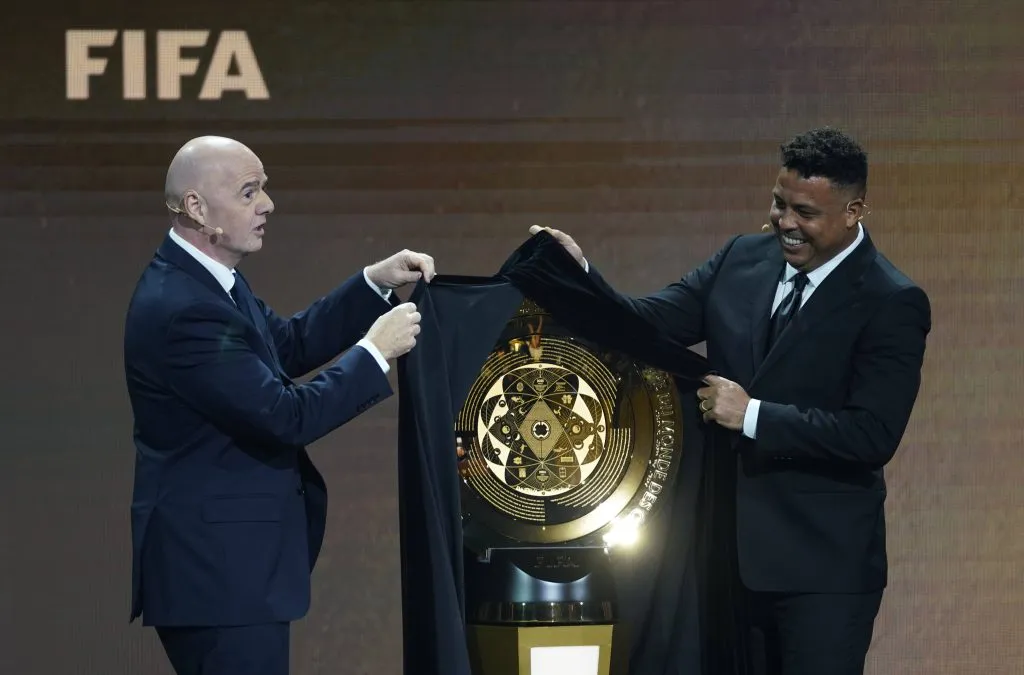 Ronaldo Nazario estuvo presente en el sorteo del Mundial de Clubes. [Foto IMAGO]