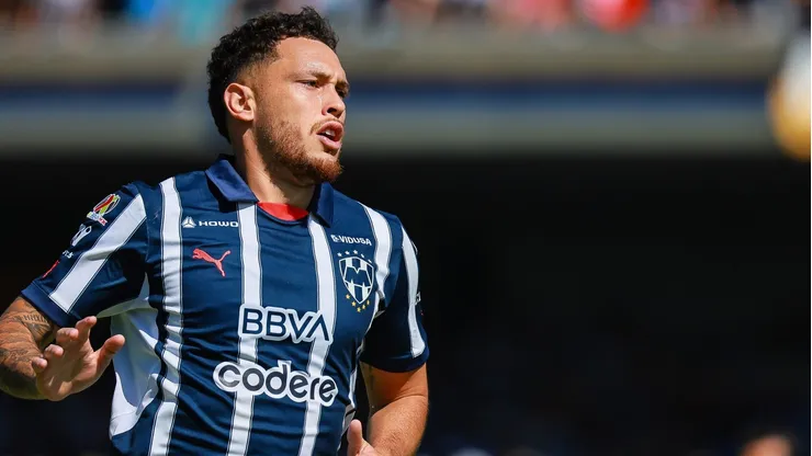El argentino le dio el 2-1 parcial a Rayados.