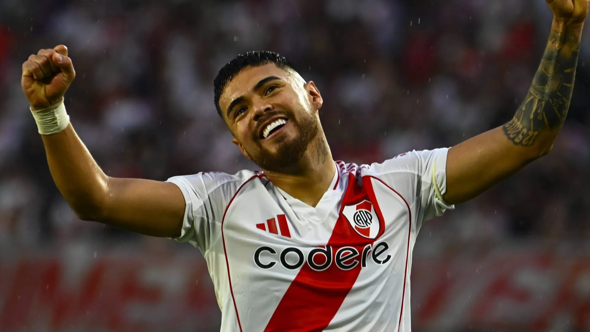 El chileno abandonaría River Plate, y su destino estaría en Rayados (IMAGO)