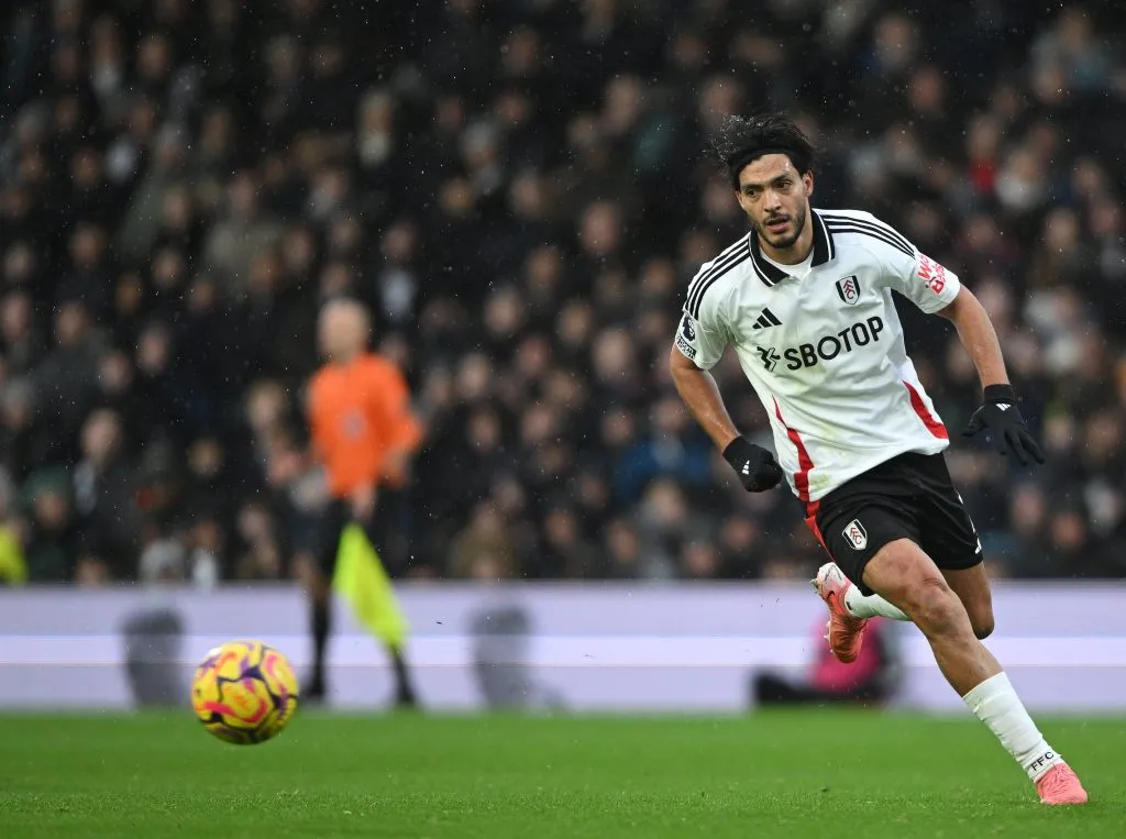Raúl Jiménez será titular en Fulham ante Liverpool. (Imago)