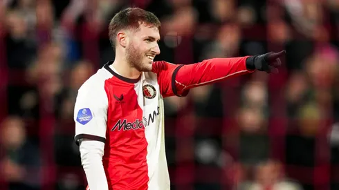 Santiago Giménez habló tras sus vueltas a las canchas y se descargó