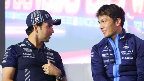 Alexander Albon respaldó a Checo Pérez luego de su mala temporada