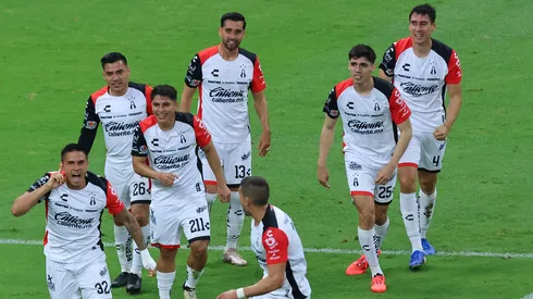 Gonzalo Pineda celebra: Atlas confirmó una importante renovación para el Clausura 2025