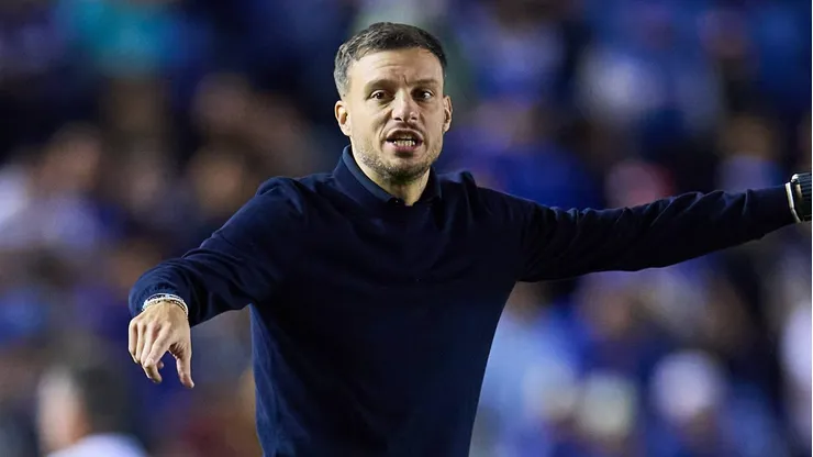 El representante de Martín Anselmi chocó con la directiva de Cruz Azul