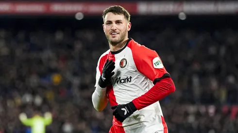 Santiago Giménez reveló detalles de su futuro