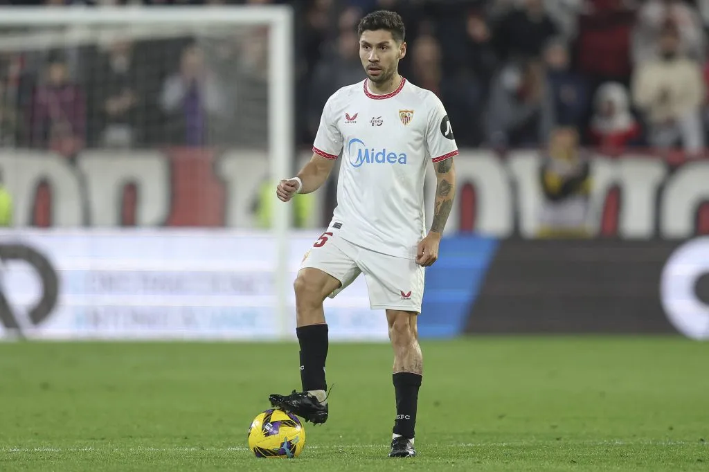 Rayados tendría interés en Gonzalo Montiel (IMAGO)