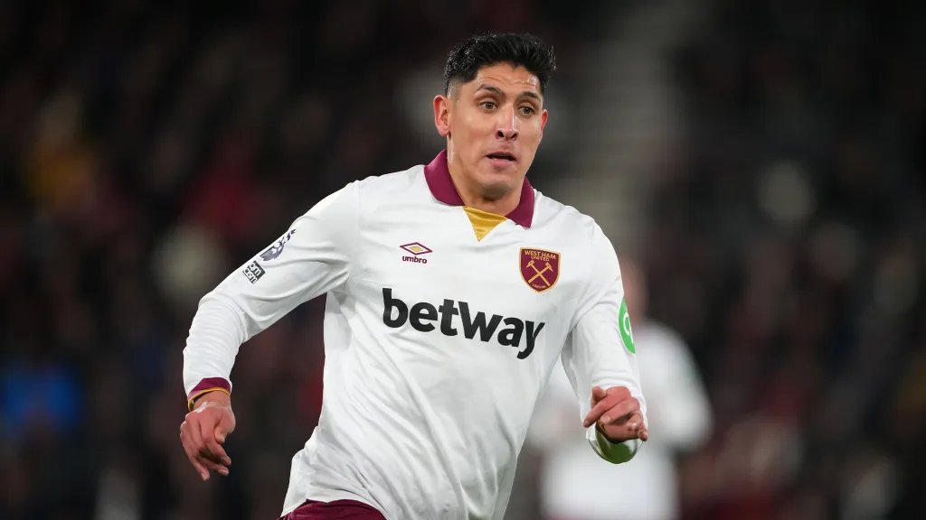 Edson Álvarez no aparece en la alineación del West Ham vs. Southampton
