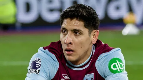 Edson Álvarez no es titular contra Liverpool