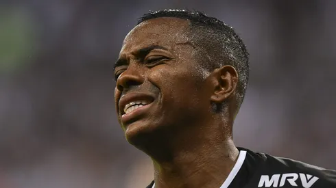 Robinho se encuentra cumpliendo una condena efectiva por abuso sexual.