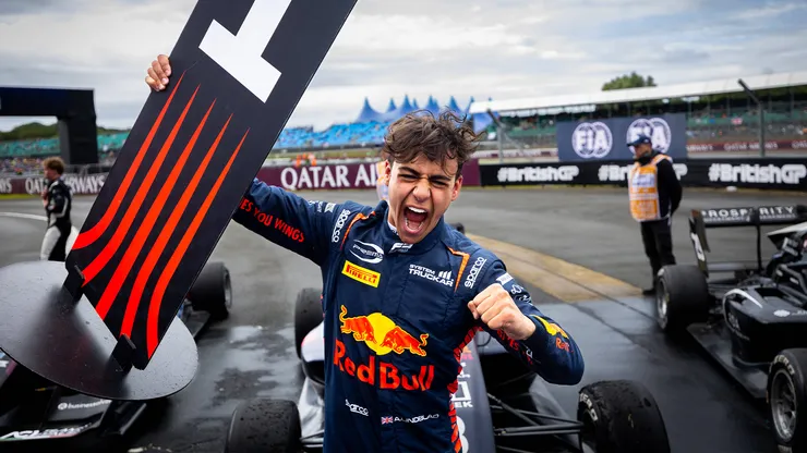Red Bull apunta a Arvid Lindblad como su próxima gran promesa