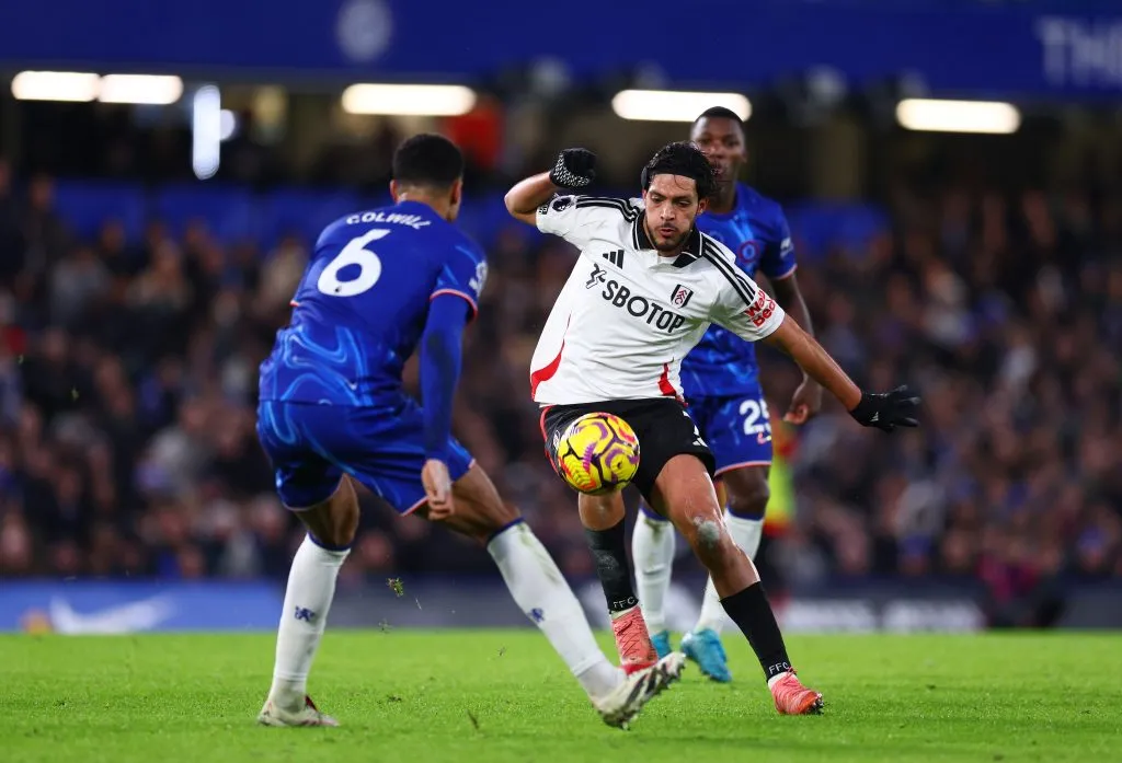Raúl Jiménez tuvo una buena actuación en el triunfo del Fulham. (Photo by Clive Rose/Getty Images)