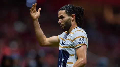 César Huerta espera por su salida de Pumas UNAM