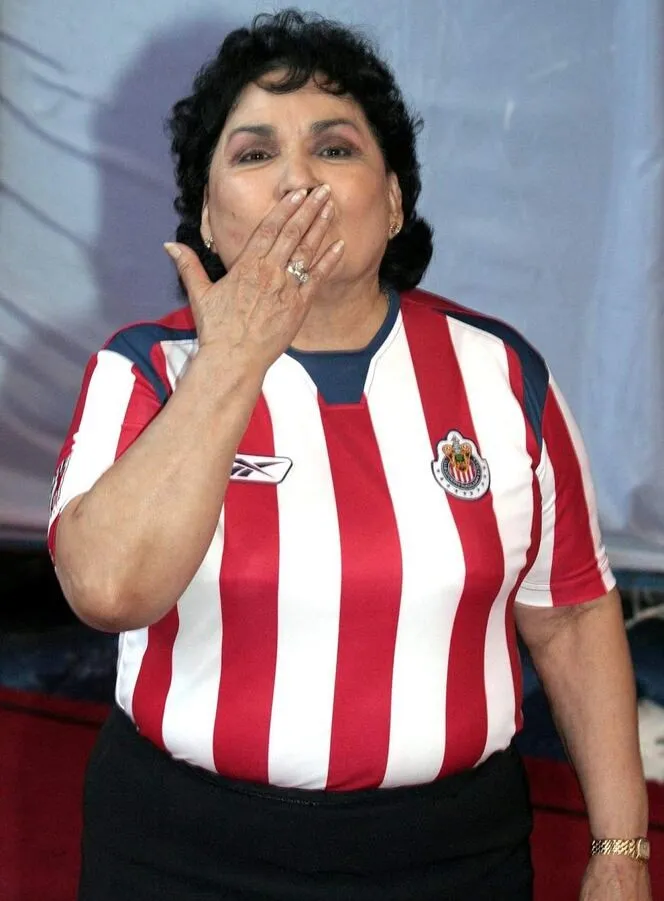 “Carmelita”, una hincha por décadas (Chivas oficial)