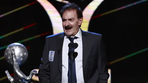 Ricardo La Volpe apoyó a Efraín Juárez tras ser campeón en Colombia