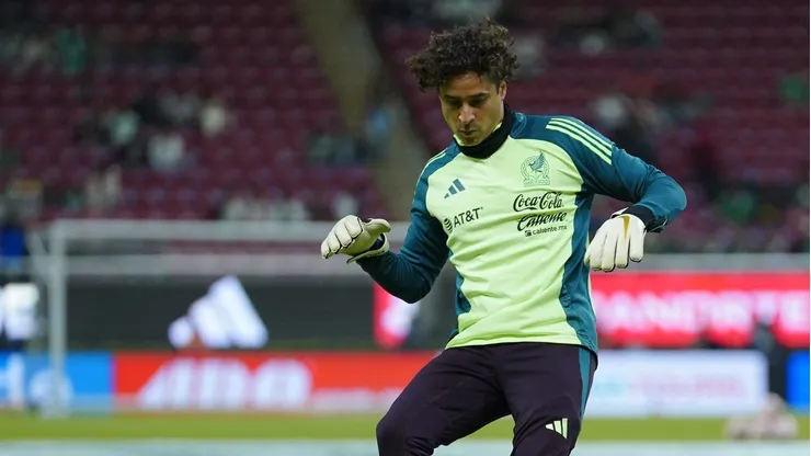 Memo Ochoa, con poca continuidad.