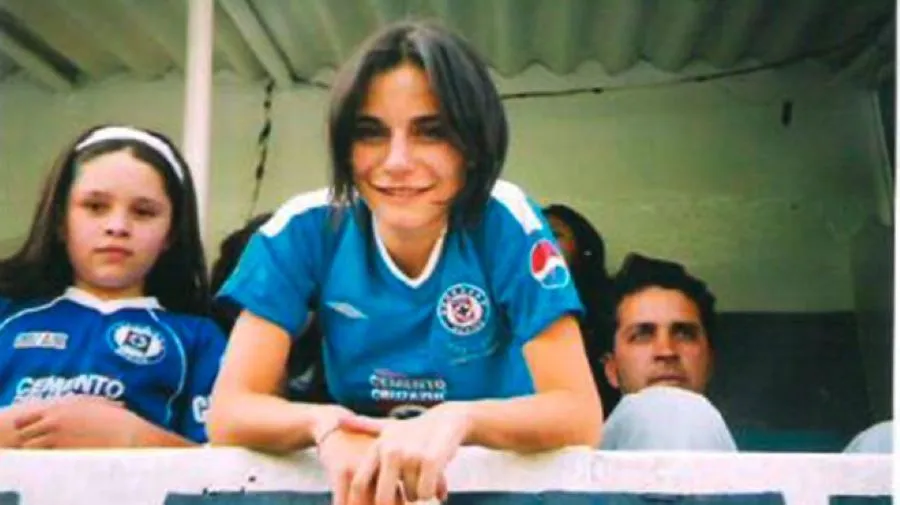 La actriz en una de sus tantas visitas al Estadio Azul (Twitter/X)