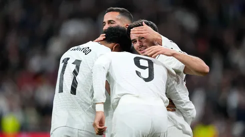 Los jugadores de Real Madrid festejan en la victoria por 4-2 del Merengue sobre el Sevilla por LaLiga.